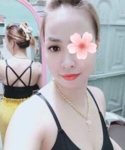 Nhàn Đoan váy công chúa, tinh nghịch nhận mình là máy bay bà già việt nam